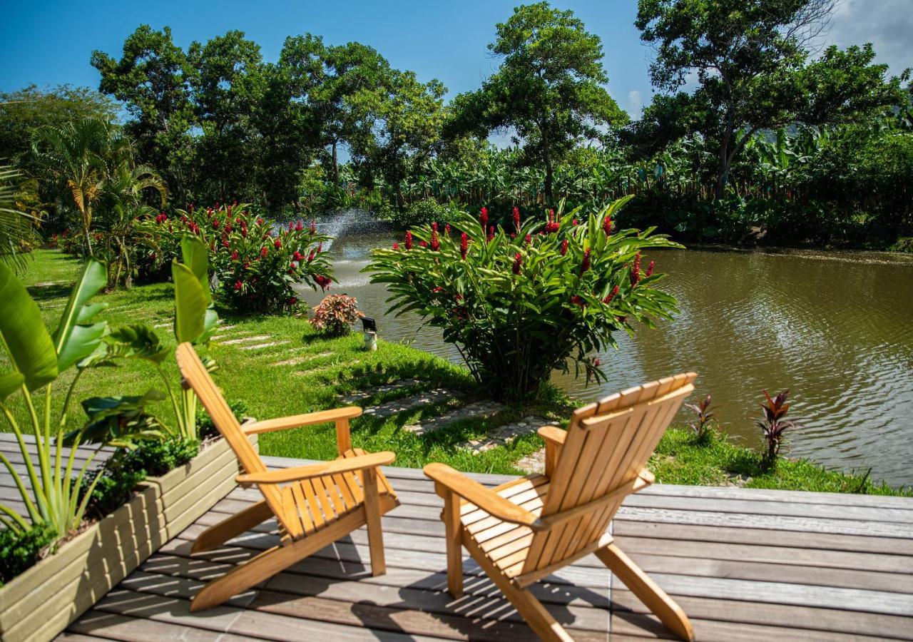 מלון בוריטאקה Gardenia Springs מראה חיצוני תמונה