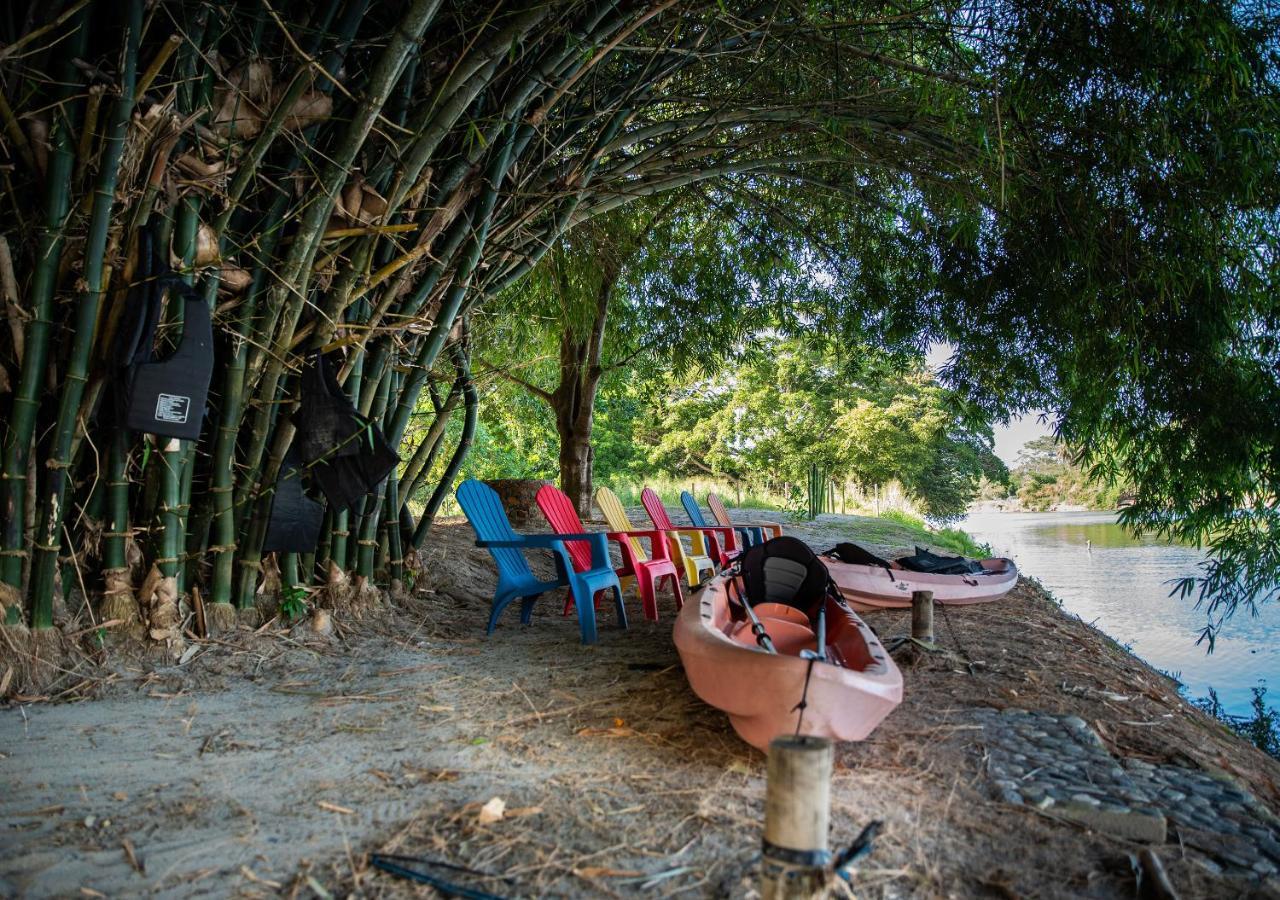 מלון בוריטאקה Gardenia Springs מראה חיצוני תמונה